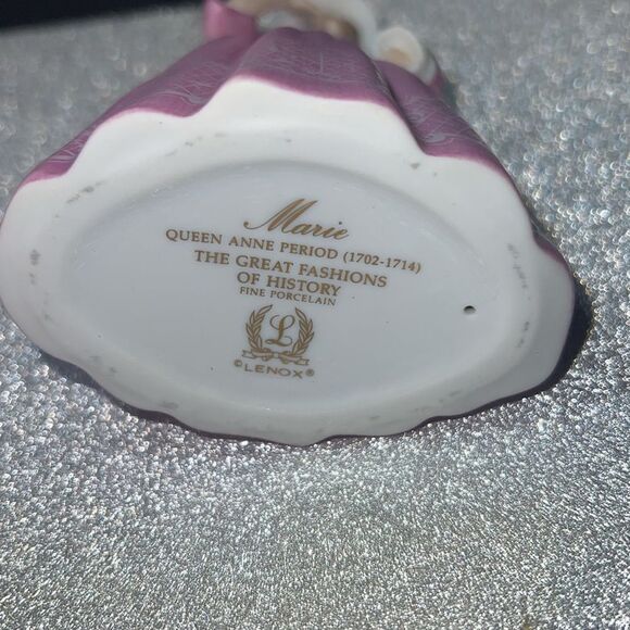 Lenox Great Fashions of History MARIE BY Lenox. KK324 - Picture 6 of 6